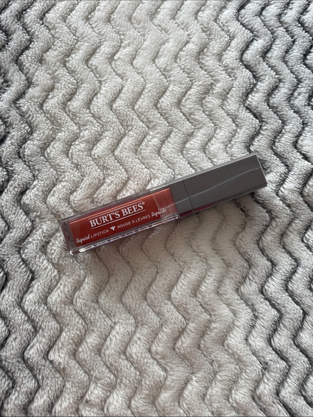 BNIP! Burt's Bees Liquid Lipstick in ‘804 Peony Puddle’